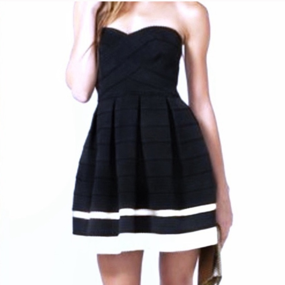 NWOT Sans Souci bandage dress